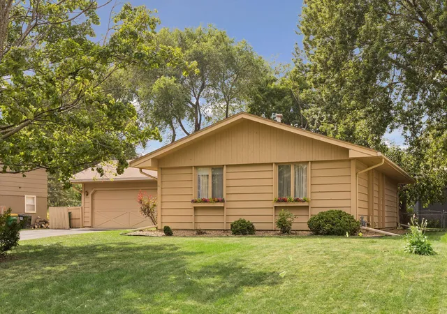 Photo 1 of Single family home for sale at 3901 Louisiana Ave N, Minneapolis, MN 55427 | MLS# 7100254 | Listing updated on 2026-09-19