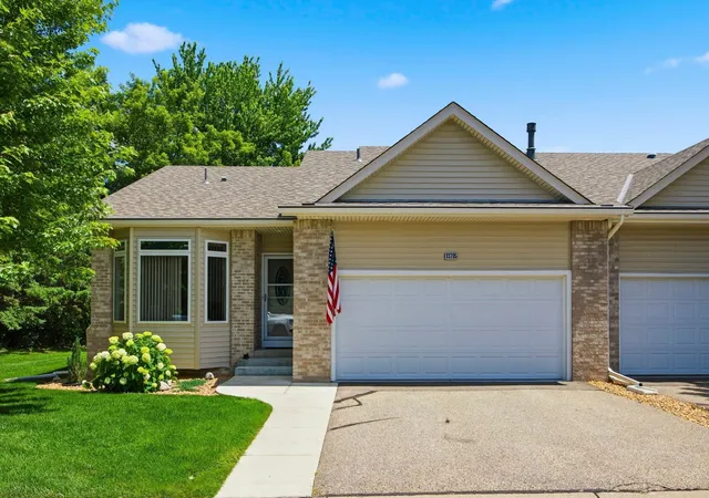 Homes for sale in Apple Valley, MN | 13205 Galena Wy, Apple Valley, MN 55124 | MLS# 7100280