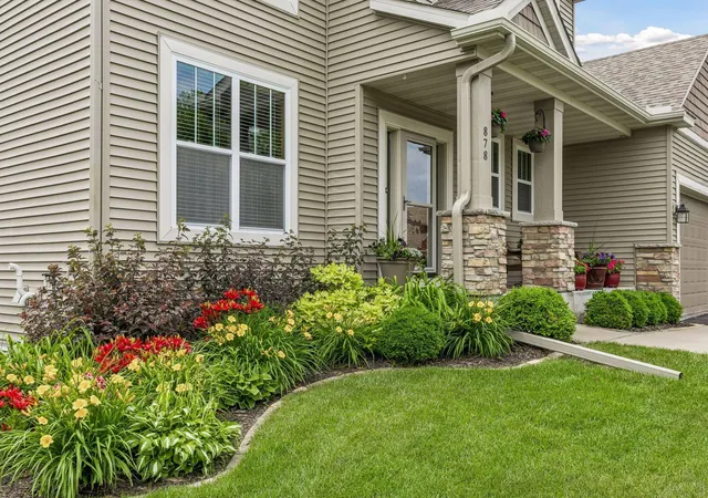 Photo 4 of Sale Pending at 878 104th Lane NE, Minneapolis, MN 55434 | MLS# 7100289 | Listing updated on 2026-09-04