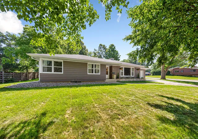 4th image of 1071 Anderson Pl, Owatonna, MN 55060 | MLS# 7100300