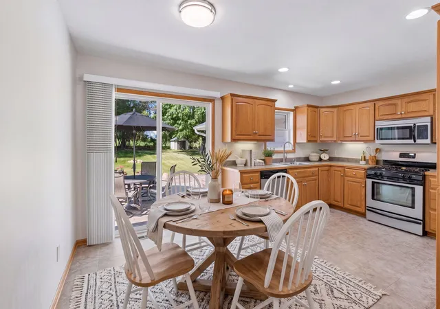 Photo 2 of Single family home for sale at 95 Hackberry Hl, Long Lake, MN 55356 | MLS# 7100319 | Listing updated on 2026-10-21