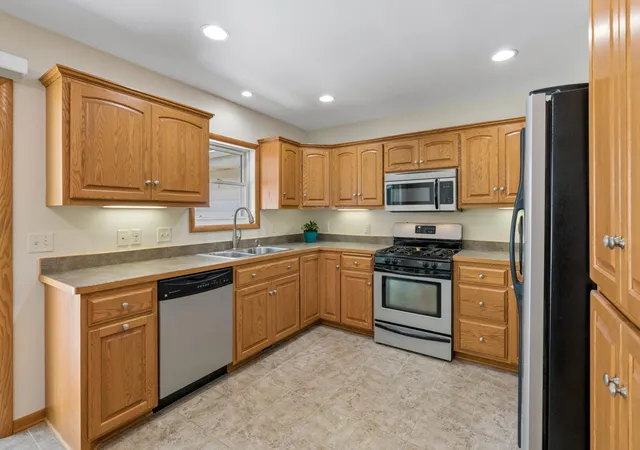 3rd image of 95 Hackberry Hl, Long Lake, MN 55356 | MLS# 7100319