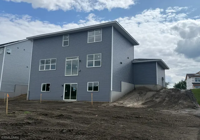 2nd image of 1717 Meadows Dr, Cedar, MN 55011 | MLS# 7100333