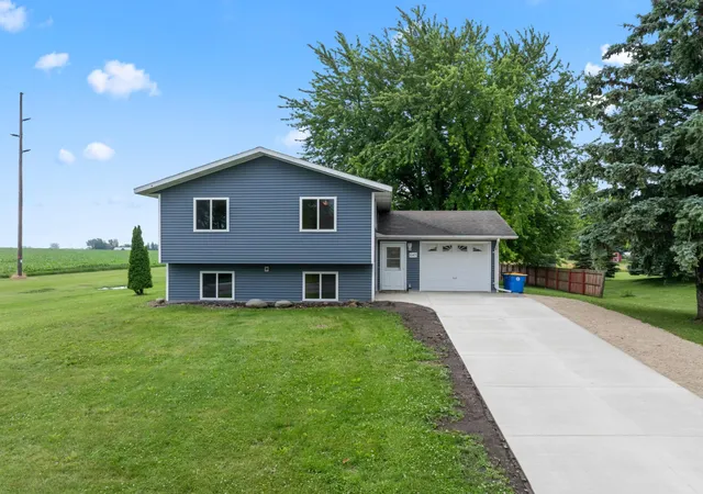 Homes for sale in Blooming Prairie, MN | 647 2nd St Ne, Blooming Prairie, MN 55917 | MLS# 7100354