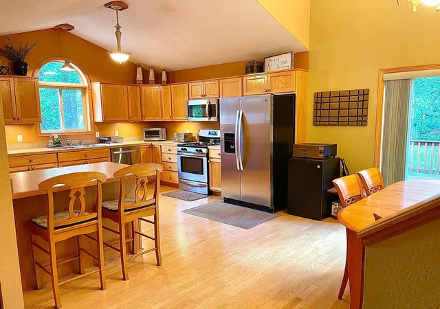 2nd image of 13961 Grand Oaks Ct, Baxter, MN 56425 | MLS# 7100360