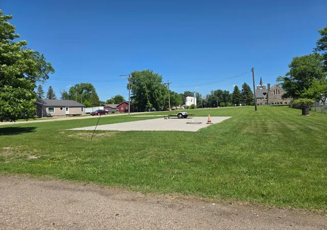 Photo 4 of Land for sale at 213 Lincoln St, Hitterdal, MN 56552 | MLS# 7100366 | Listing updated on 2026-10-20