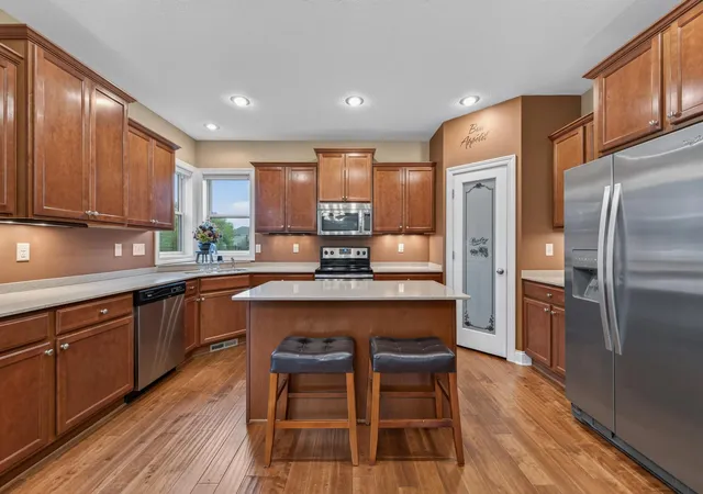 4th image of 20685 Frost Ct, Lakeville, MN 55044 | MLS# 7100381