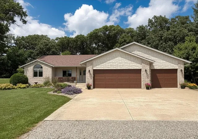 1st image of 3738 Nw 85th Ave, Owatonna, MN 55060 | MLS# 7100385
