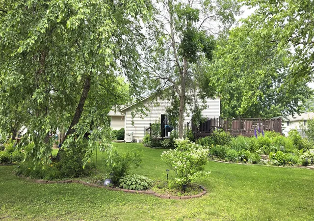 Homes for sale in Oakdale, MN | 6546 Upper 22Nd St N, Oakdale, MN 55128 | MLS# 7100397
