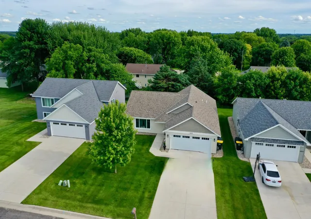 Homes for sale in Willmar, MN | 1633 18th Ave Nw, Willmar, MN 56201 | MLS# 7100412