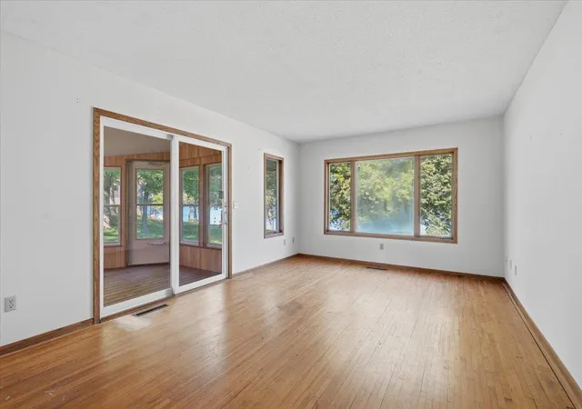 5th image of 796 Magnor Lake Dr, Clayton, WI 54004 | MLS# 7100420