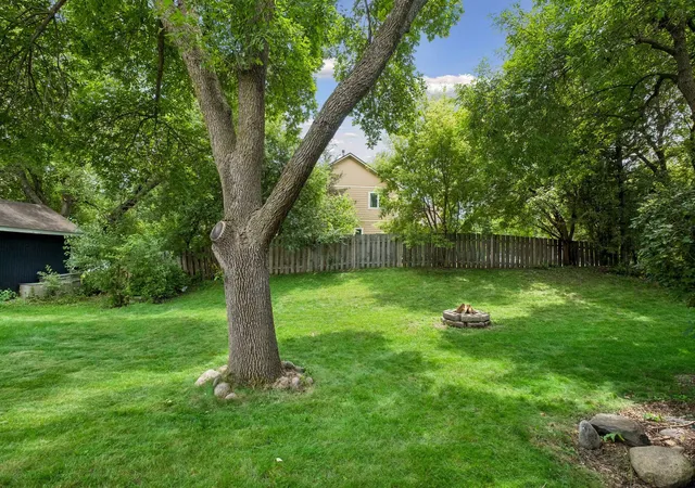 Homes for sale in Eden Prairie, MN | 17195 Daniel Ln, Eden Prairie, MN 55346 | MLS# 7100445