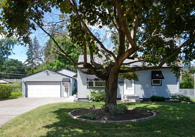 2nd image of 4639 Colorado Ave N, Minneapolis, MN 55422 | MLS# 7100483