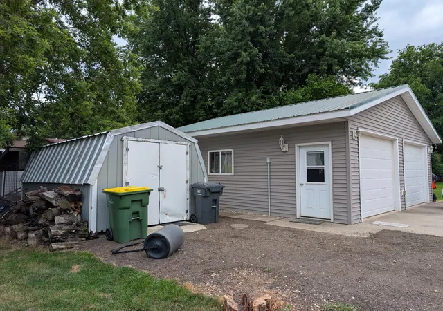 Homes for sale in Minneota, MN | 111 E Lyon St, Minneota, MN 56264 | MLS# 7100486