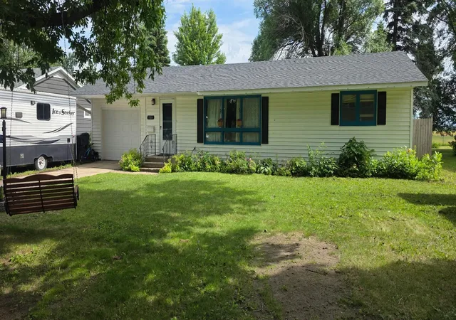 Homes for sale in Alexandria, MN | 908 Westwood Dr Sw, Alexandria, MN 56308 | MLS# 7100488