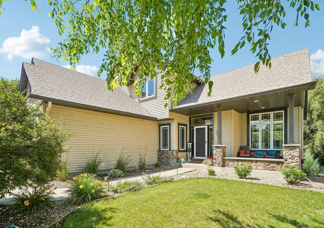 3rd image of 19715 Embers Ave, Farmington, MN 55024 | MLS# 7100501