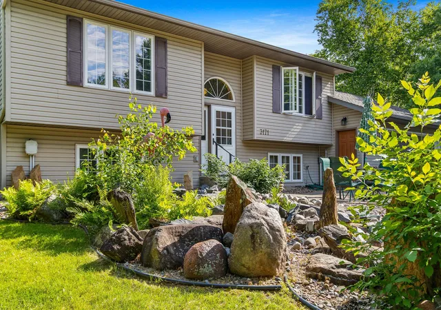 2nd image of 3171 Logan Dr, Sturgeon Lake, MN 55783 | MLS# 7100504