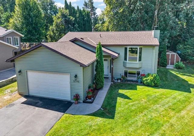 2nd image of 5795 Amy Ln, Maple Plain, MN 55359 | MLS# 7100506