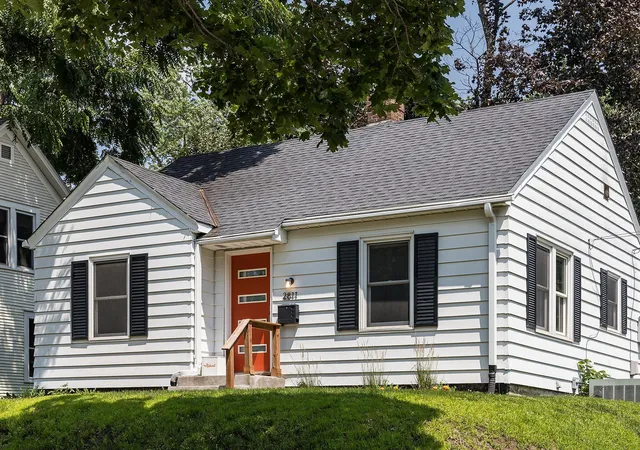 Homes for sale in Minneapolis, MN | 2811 Fillmore St Ne, Minneapolis, MN 55418 | MLS# 7100530