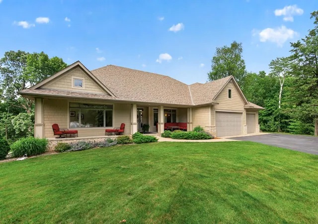 Homes for sale in Inver Grove Heights, MN | 1187 105th St E, Inver Grove Heights, MN 55077 | MLS# 7100555