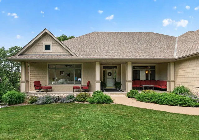 Homes for sale in Inver Grove Heights, MN | 1187 105Th St E, Inver Grove Heights, MN 55077 | MLS# 7100555