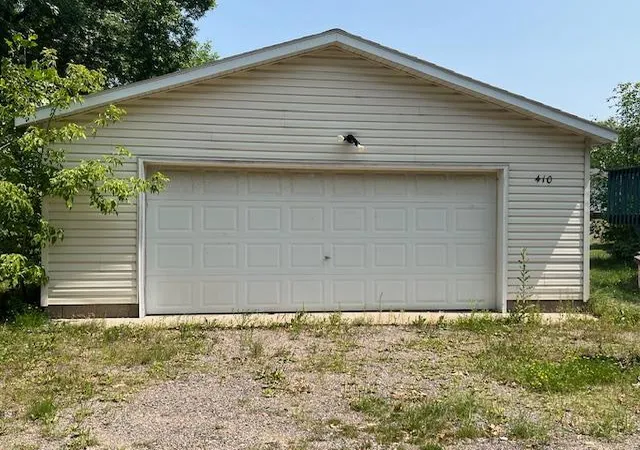 Photo 2 of Single family home for sale at 410 Union St, Grasston, MN 55030 | MLS# 7100595 | Listing updated on 2026-08-28