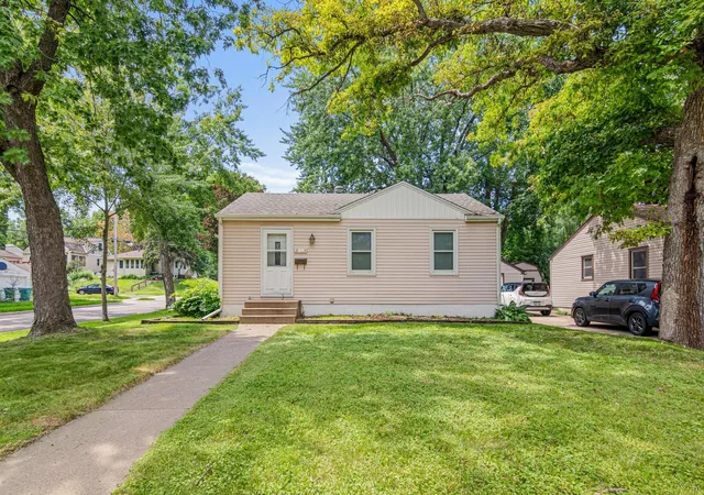 1st image of 3354 Yukon Ave S, Minneapolis, MN 55426 | MLS# 7100610