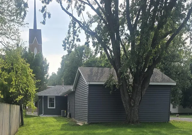 Homes for sale in Mountain Lake, MN | 1502 2nd Ave, Mountain Lake, MN 56159 | MLS# 7100619