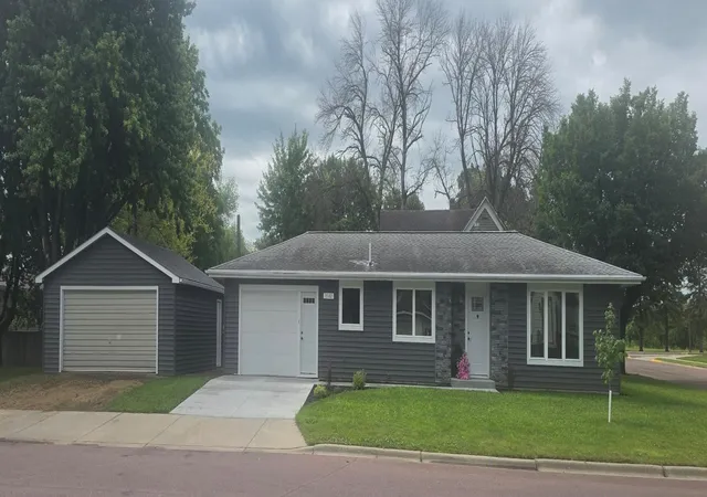 Homes for sale in Mountain Lake, MN | 1502 2nd Ave, Mountain Lake, MN 56159 | MLS# 7100619