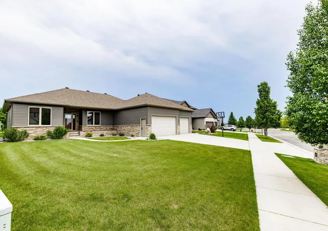 Homes for sale in Moorhead, MN | 3814 22Nd Ave S, Moorhead, MN 56560 | MLS# 7100625