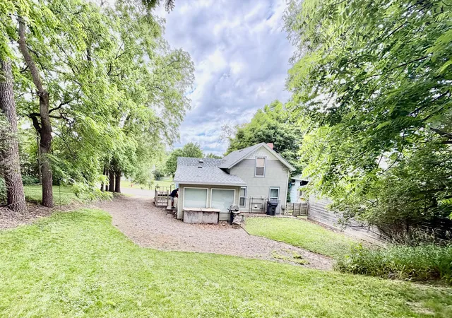 Homes for sale in Lake Benton, MN | 305 Garfield St S, Lake Benton, MN 56149 | MLS# 7100629