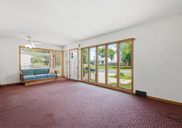 Homes for sale in Brooklyn Center, MN | 5625 Hillsview Rd, Brooklyn Center, MN 55430 | MLS# 7100646