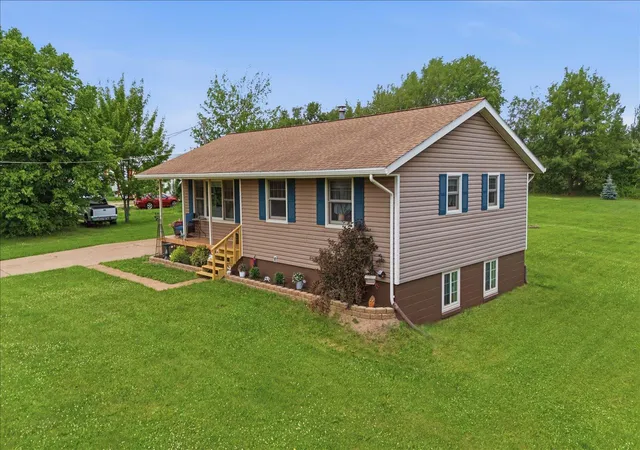 Homes for sale in Hibbing, MN | 215 E 45th St, Hibbing, MN 55746 | MLS# 7100668