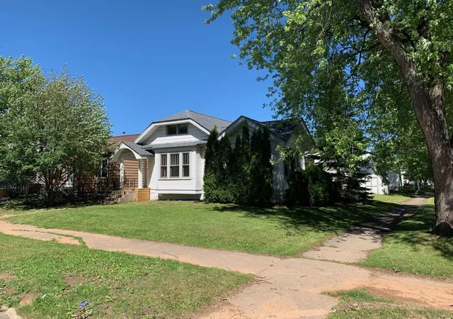 Homes for sale in Hibbing, MN | 2630 3rd Ave E, Hibbing, MN 55746 | MLS# 7100685