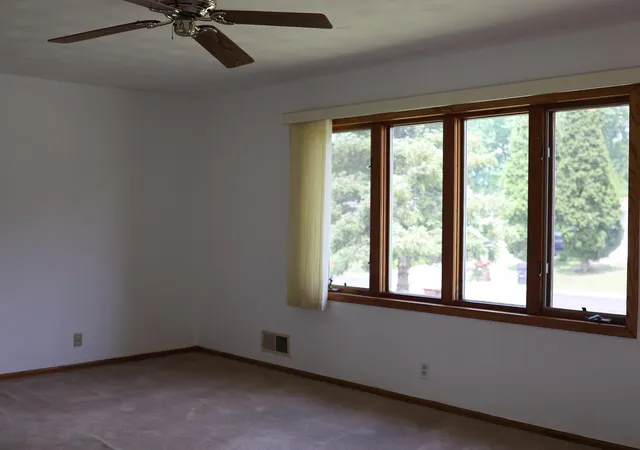 Homes for sale in Maplewood, MN | 1244 Ryan Ave E, Maplewood, MN 55109 | MLS# 7100715