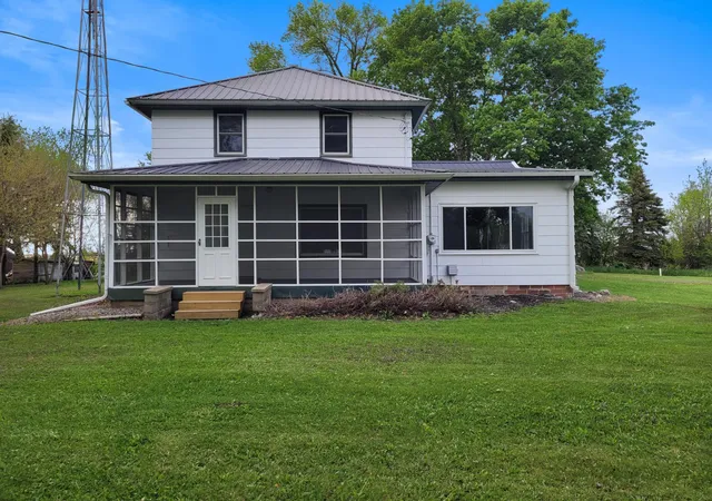 Homes for sale in Franklin, MN | 411 State Hwy 19, Franklin, MN 55333 | MLS# 7100725