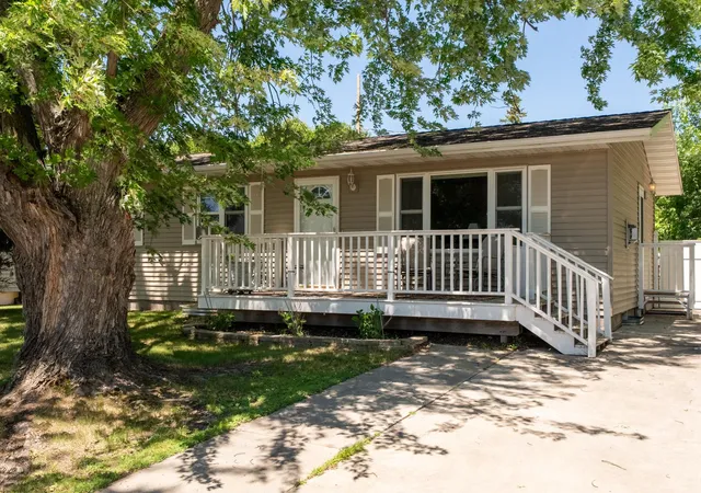 2nd image of 121 Se 10th St, Grand Rapids, MN 55744 | MLS# 7100731