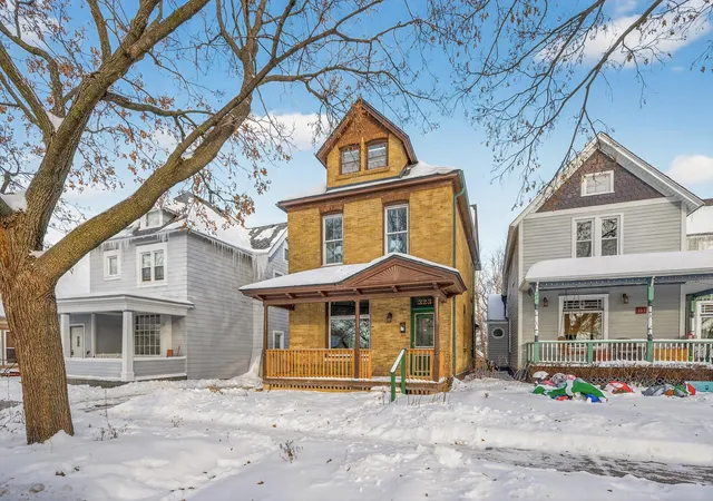 2nd image of 323 W Michigan St, Saint Paul, MN 55102 | MLS# 7100735