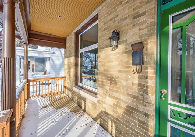 4th image of 323 W Michigan St, Saint Paul, MN 55102 | MLS# 7100735