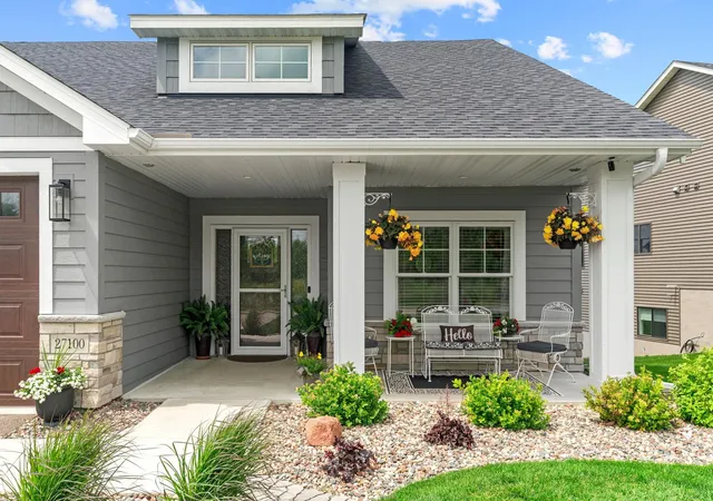 Photo 3 of Townhouse for sale at 27100 Petes Hl Trl, Elko New Market, MN 55020 | MLS# 7100739 | Listing updated on 2026-08-21