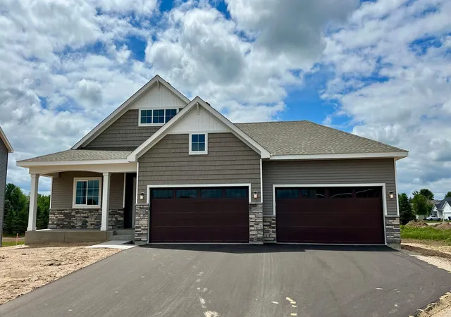 Homes for sale in New Richmond, WI | 1728 Bobcat Wy, New Richmond, WI 54017 | MLS# 7100749