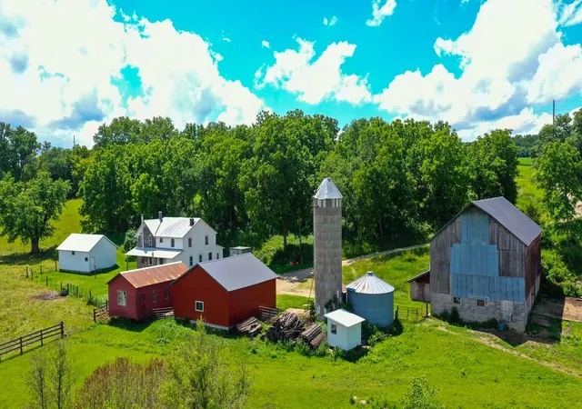 2nd image of 20860 Grosbeak Rd, Lanesboro, MN 55949 | MLS# 7100753
