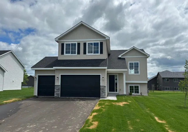 Homes for sale in New Richmond, WI | 1518 Raccoon Ln, New Richmond, WI 54017 | MLS# 7100755