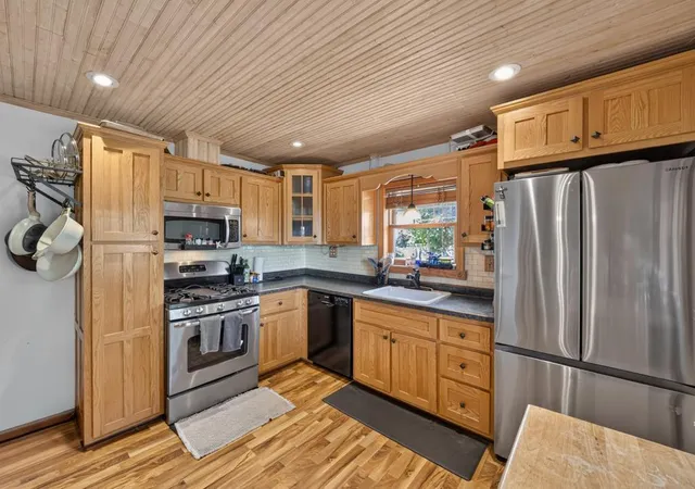 3rd image of 202 Pine St, Fountain, MN 55935 | MLS# 7100758