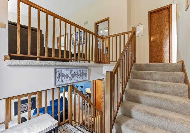 Homes for sale in Shoreview, MN | 556 Donegal Cir, Shoreview, MN 55126 | MLS# 7100761