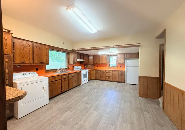 Photo 3 of Single family home for sale at 220 Grace Ave, Iona, MN 56141 | MLS# 7100772 | Listing updated on 2026-08-12