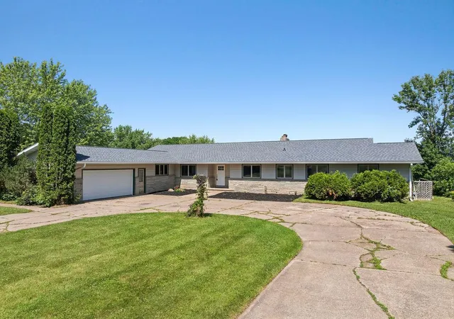 2nd image of 103 Hilltop Dr, Rice Lake, WI 54868 | MLS# 7100774