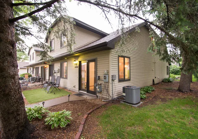 2nd image of 544 Auburn Pl Nw #H, Elk River, MN 55330 | MLS# 7100793
