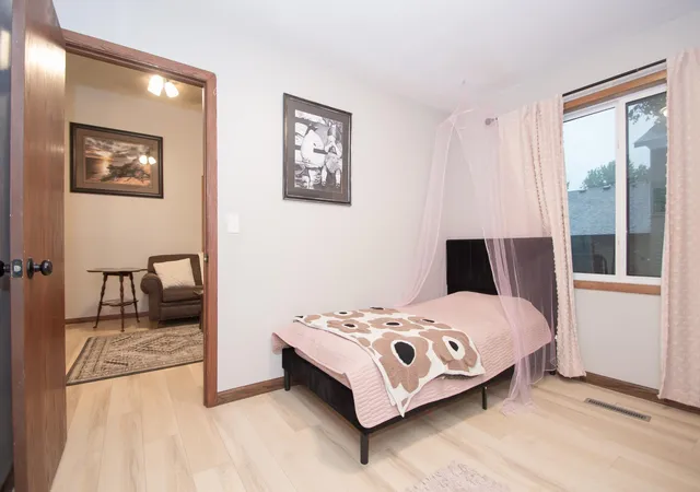 5th image of 544 Auburn Pl Nw #H, Elk River, MN 55330 | MLS# 7100793