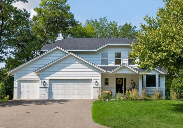 2nd image of 1191 Duckwood Trl, Saint Paul, MN 55123 | MLS# 7100799